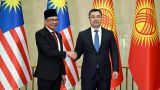 Президент Киргизии встретился с премьер-министром Малайзии в Бишкеке