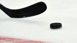 Молодой хоккеист в Сибири погиб после удара головой о тротуар