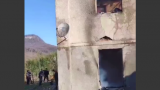Линия электропередач обвисла в Абхазии — двухэтажный дом сгорел дотла