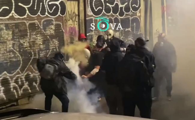 Полиция Грузии задержала пятерых лидеров оппозиции за организацию протестов Полиция Грузии задержала пятерых лидеров оппозиции за организацию протестов