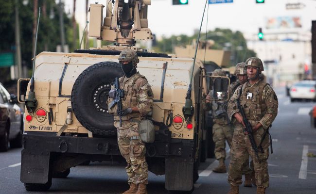 Власти США направят в Вашингтон 500 военнослужащих нацгвардии