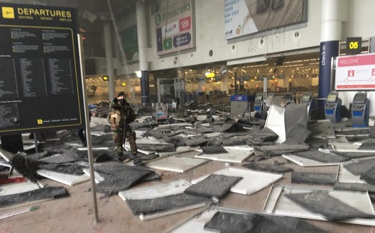 После взрывов в аэропорту Брюсселя