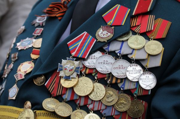 Роскомнадзор ограничил доступ к сайтам, где продавали награды ВОВ Роскомнадзор ограничил доступ к сайтам, где продавали награды ВОВ