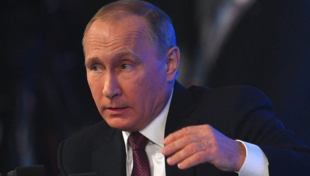 Путин сказал главе Новгородской области зеленую папку Путин сказал главе Новгородской области зеленую папку