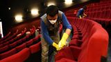 В Бишкеке возобновили работу кинотеатры, фудкорты и компьютерные клубы