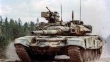 Пересели на «индийские» Т-90: американским наблюдателям повсюду мерещится «Вагнер»