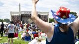 «Праздник американизма» на грани срыва — даже певцы «отменяют» Трампа — эксперт