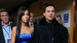 СМИ узнали, что при разводе будут делить певица Алсу и Ян Абрамов