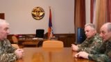 Президент Нагорного Карабаха встретился с главой Генштаба ВС Армении