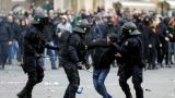 В Праге митинг противников карантина закончился дракой с полицией