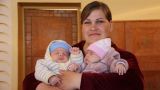 Двойняшкам, родившимся в Мариуполе во время боев, выданы свидетельства о рождении