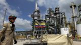 Власти Эквадора намерены приостановить добычу нефти из-за протестов в стране