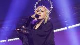 Порнография без предупреждения: зритель концерта подал иск на Мадонну