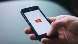 YouTube заблокировал канал казахского националиста Ахметова за «языковые рейды»