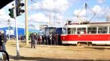 В Харькове из-за транспортных ограничений горожане блокируют трамваи