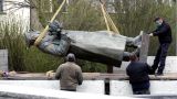 Чехи и памятник: искажение истории идет полным ходом