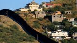 Для оплаты стены Трамп введет 20%-й импортный налог на товары из Мексики