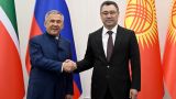 Президент Киргизии встретился с главой Татарстана