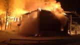 В Нефтеюганске эвакуированы 50 жильцов загоревшегося дома