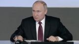 Путин поручил навести порядок с выдачей паспортов в новых регионах России