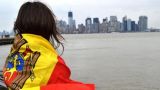 Молдавию накрыла третья волна миграции, молодежь уезжает толпами — экономист