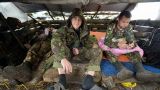 Украинские военные переходят на самообеспечение, торгуя оружием
