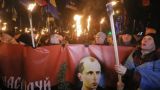 Зеленский готовит факельные шествия по городам перед захоронением Бандеры в Киеве