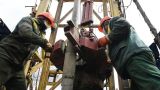 Машинистов и бурильщиков не найти: почему так подскочили зарплаты в нефтянке