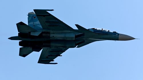 Su-27 performed dangerous maneuvers six meters from the aircraft of the British Air Force — Guardian
