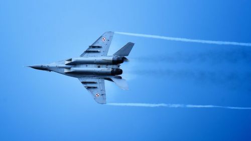 В небе над Тегераном заметили пролетающий МиГ-29