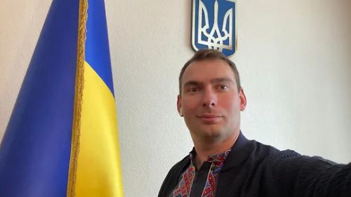 The Verkhovna Rada is sent to the bunker — it's very scary from the arrivals