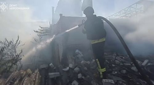 Люди сгорели заживо после удара БПЛА по кафе и гостинице в Херсонской области