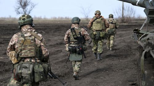 Российская армия шагнула на километр: ВСУ пятятся назад, поближе к «дивизиям» в ЕС