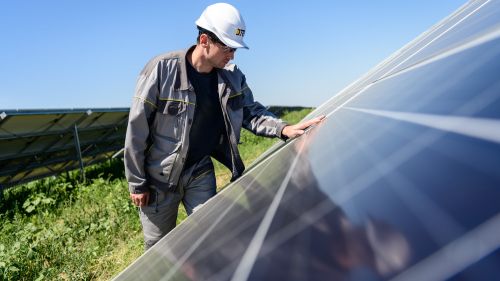 Солнце уже не спасает Украину: глубина повреждений энергосистемы слишком большая