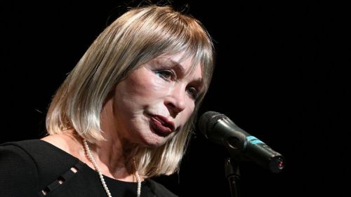 Актриса Татьяна Васильева попала под машину, водитель скрылся с места