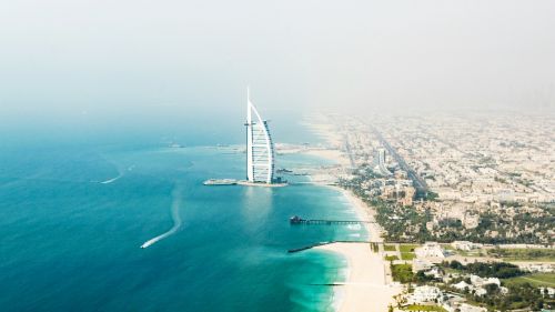 Жёсткое предупреждение: Иран выставил ультиматум владельцам отелей Бахрейна и ОАЭ