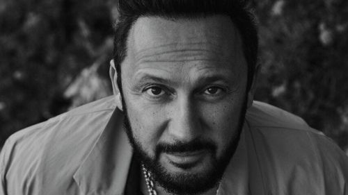 A golden spoon with caviar in her mouth: the daughter of a famous singer had breakfast for 88 thousand