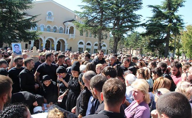 Событиям в Южной Осетии дали название — революция справедливости