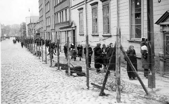 Историк: Спасение евреев во время Холокоста не освобождает от возмездия