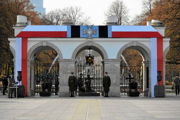 Американский стример поглумился у Могилы неизвестного солдата в Варшаве