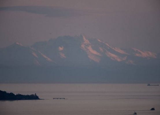 Abkhazia’s Optical Phenomenon: Residents Witness Mountains on Other Side of Coast