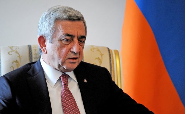 Саргсян уволил трех советников