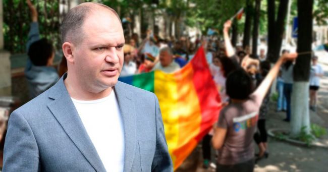 Мэр Кишинева потребовал запретить разрешенный парламентом ЛГБТ-марш*