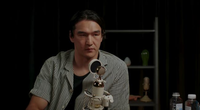 Никакой съемки: депортированный из России комик продолжил шоу в Казахстане